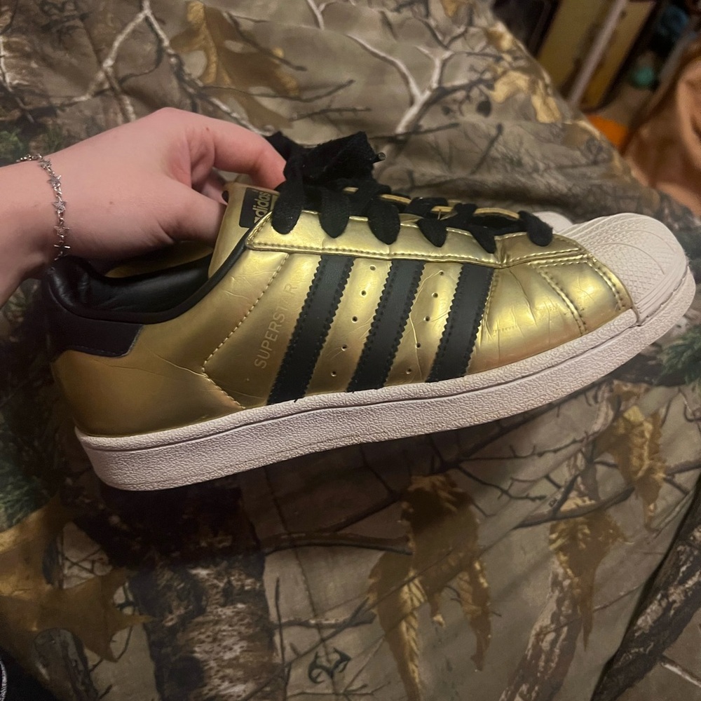 Y2K Gold Adidas superstars